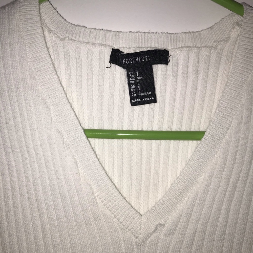 White V Neck Tank Top - Picture 2 of 2